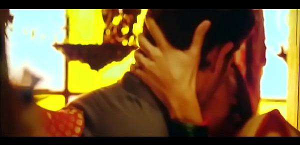  Katrina Kaif Hot Kiss scene Downloadhub.Net